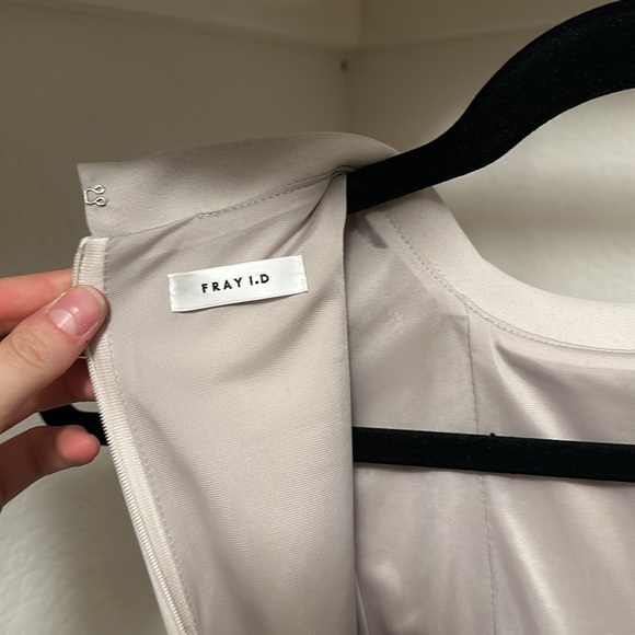 Cream skater dress - Picture 4 of 5